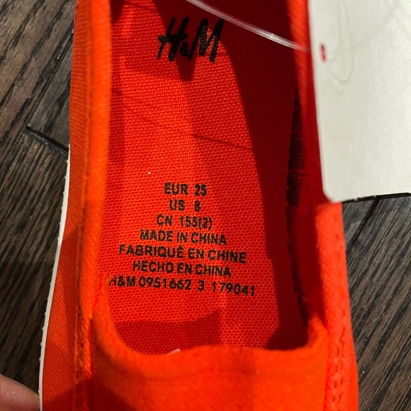 H&M toddler shoes - Picture 2 of 3